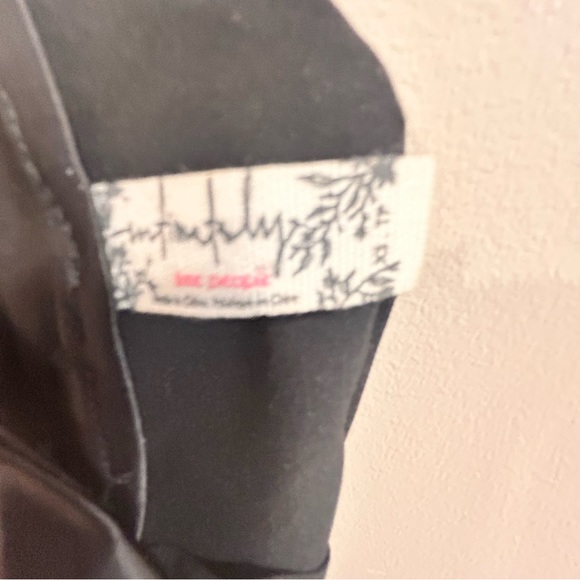 Mini Black Dress - Picture 4 of 4